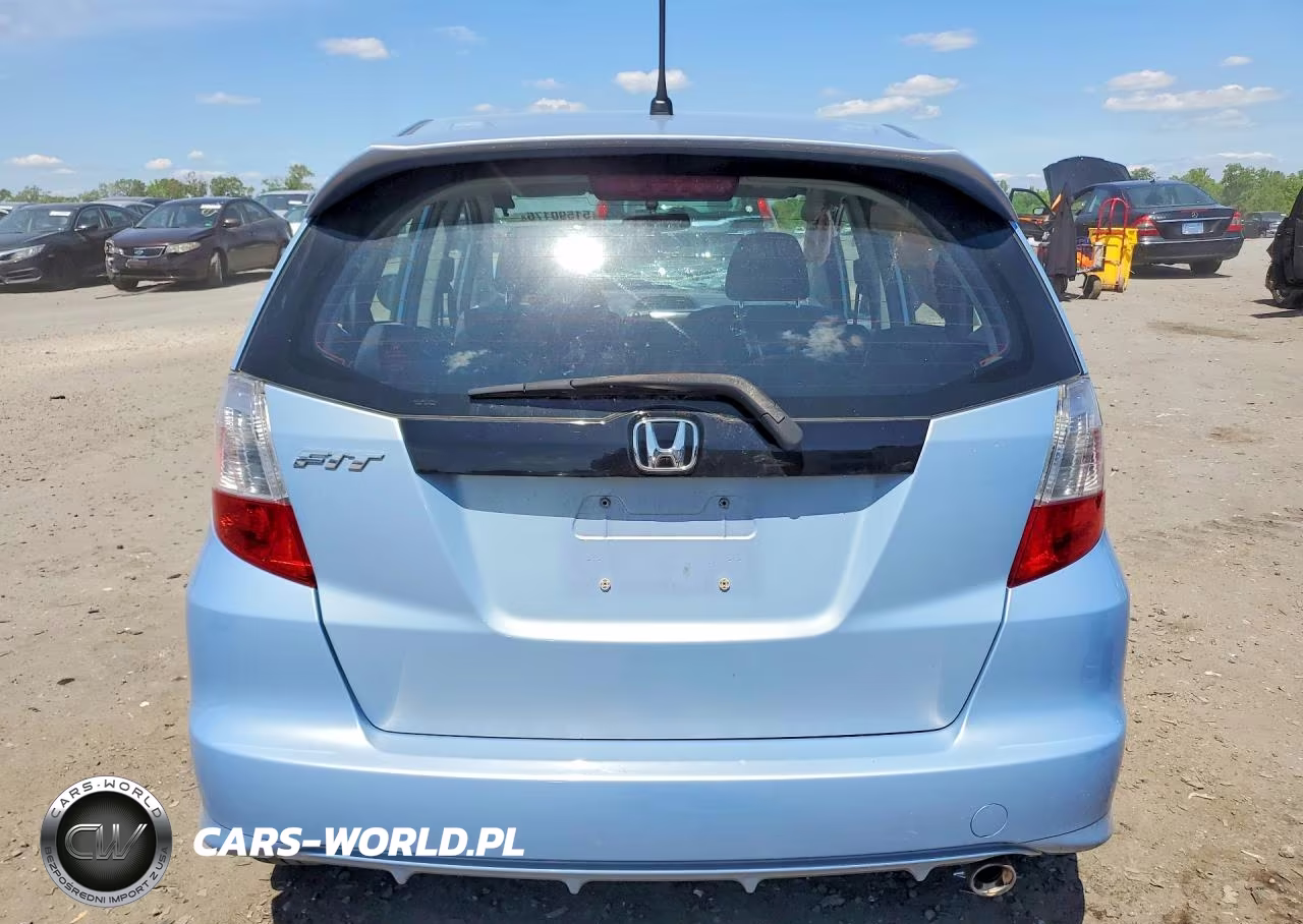 2010 Honda Fit Sport VIN:JHMGE8H49AC032904 - 6