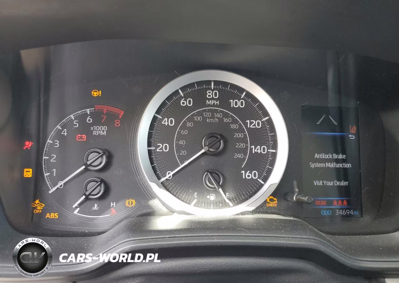 TOYOTA COROLLA LE VIN:5YFEPMAE0MP206823 - 9