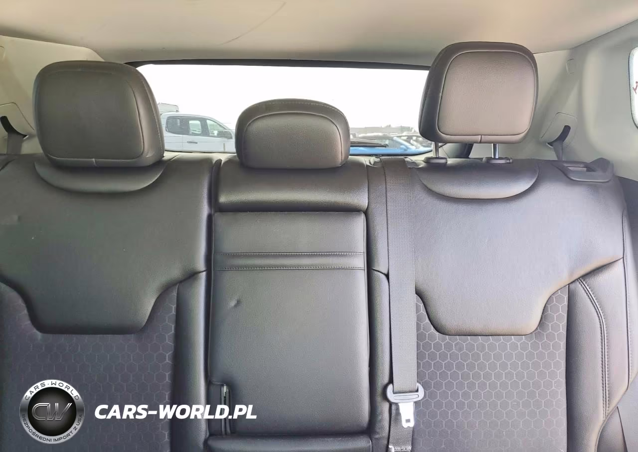 2018 Jeep Compass Latitude VIN:3C4NJCBB4JT486786 - 10