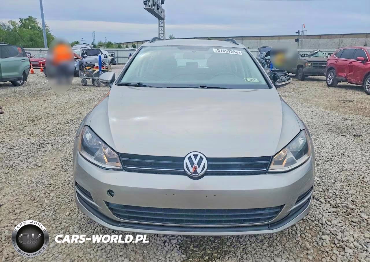 2017 Volkswagen Golf Sportwagen S VIN:3VWC17AU2HM523952 - 5