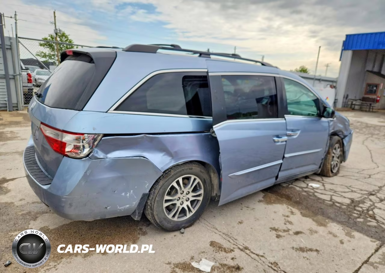 2011 Honda Odyssey Exl VIN:5FNRL5H62BB080555 - 3