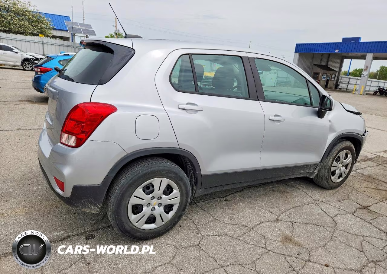2017 Chevrolet Trax Ls VIN:3GNCJKSB8HL218102 - 3