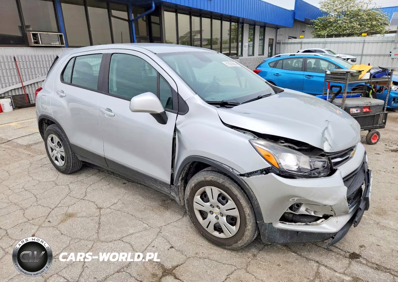 2017 Chevrolet Trax Ls VIN:3GNCJKSB8HL218102 - 4