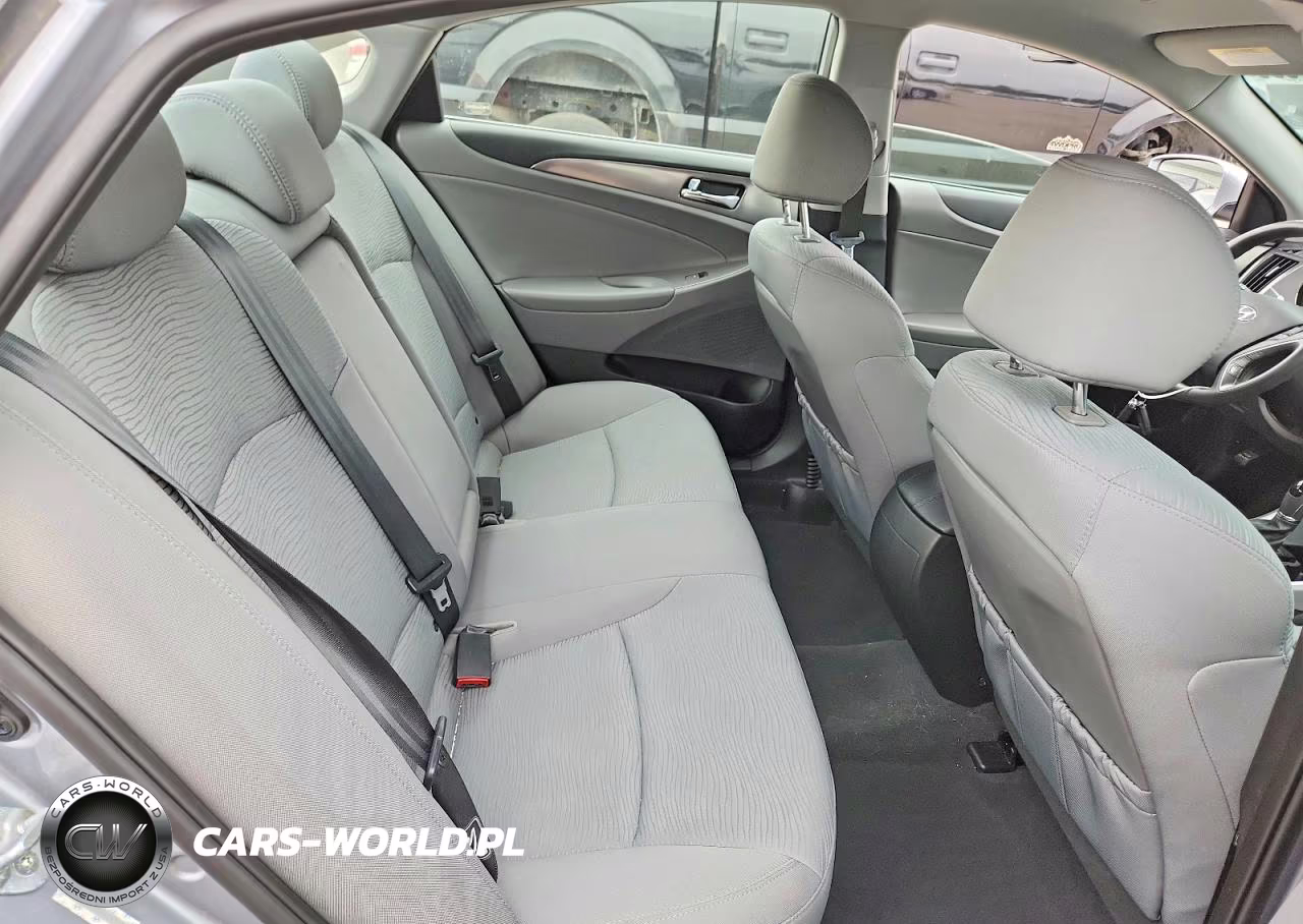 2014 Hyundai Sonata Hybrid VIN:KMHEC4A48EA117702 - 10