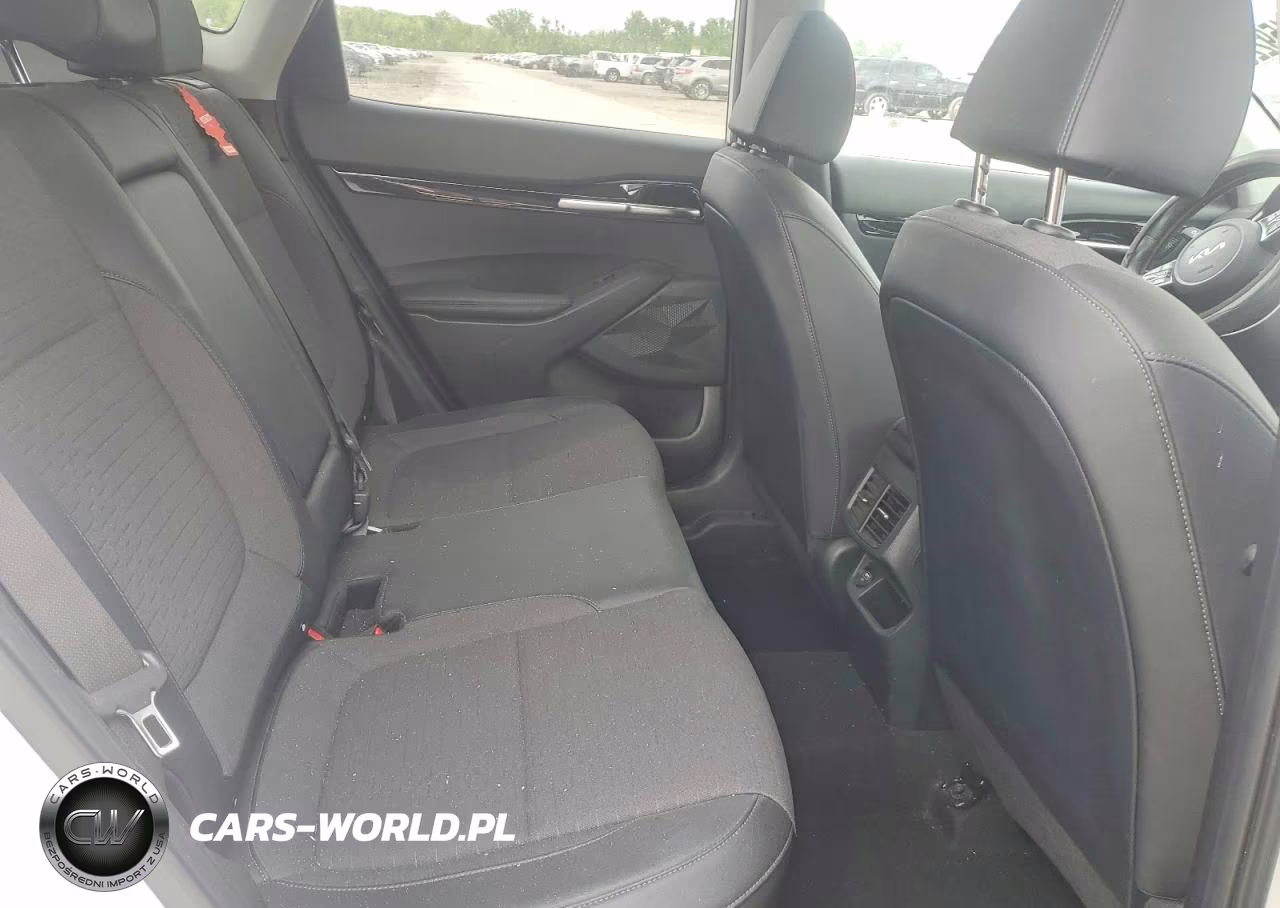 2023 Kia Seltos Nightfall VIN:KNDEUCA25P7428370 - 11
