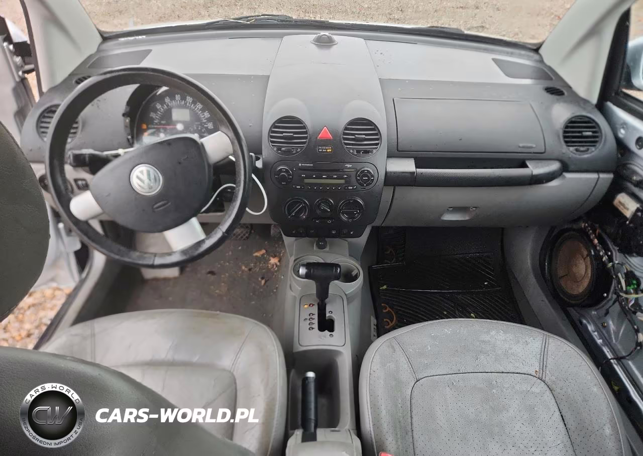 2005 Volkswagen Beetle VIN:3VWCD31Y65M301574 - 8