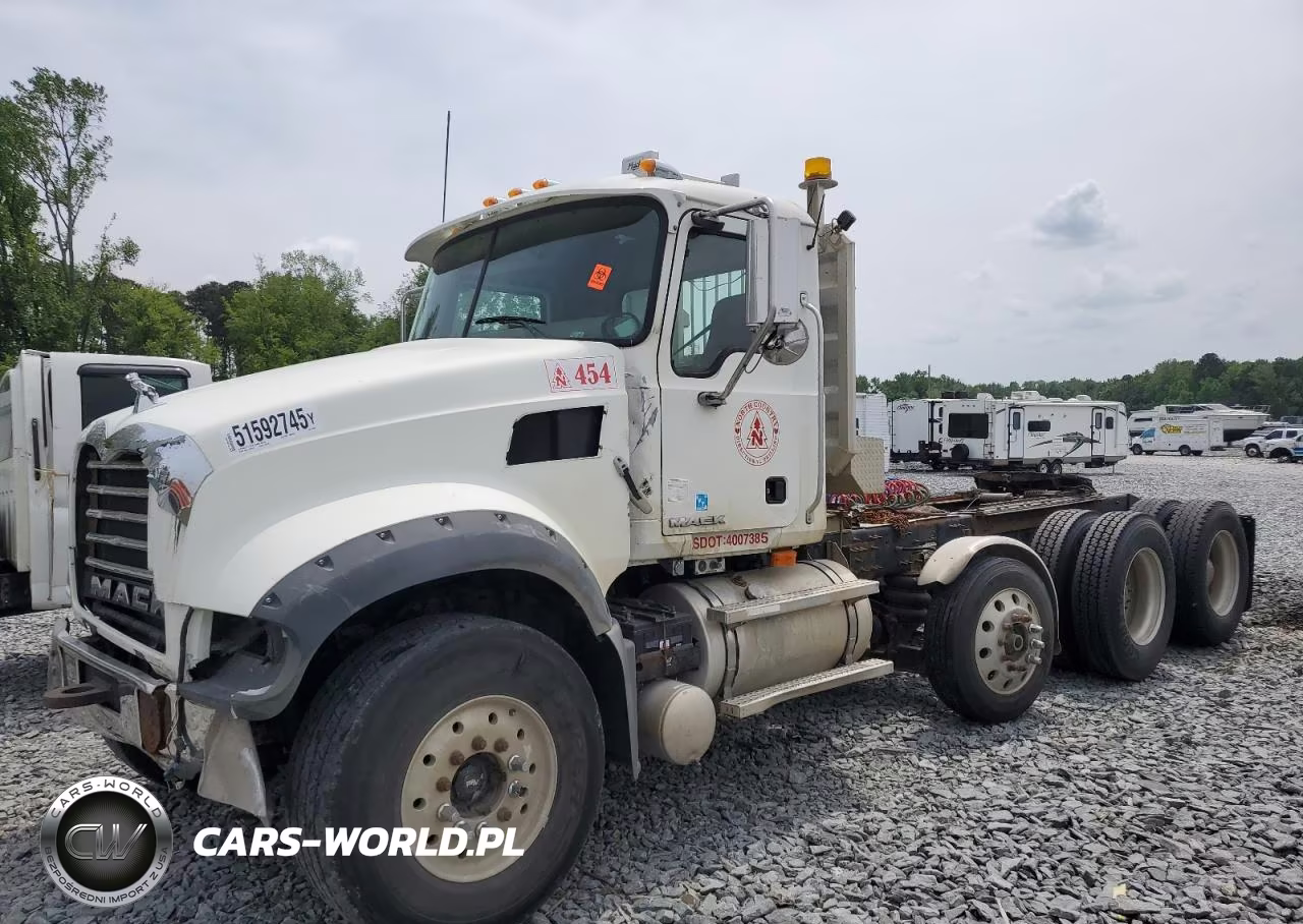 2008 Mack Gu713 Semi Truck VIN:1M2AX07C38M001787 - 2
