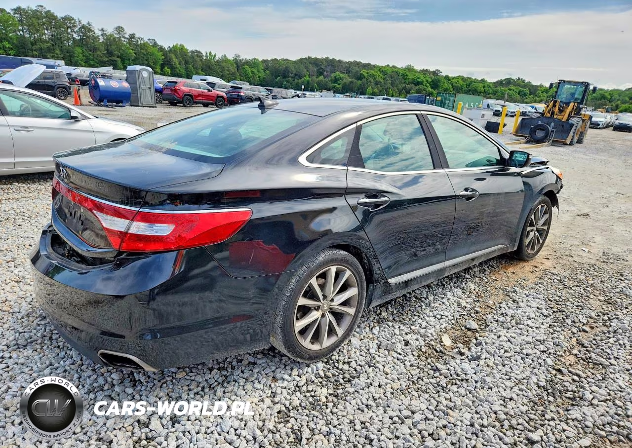 2017 Hyundai Azera Base VIN:KMHFG4JG3HA574666 - 3