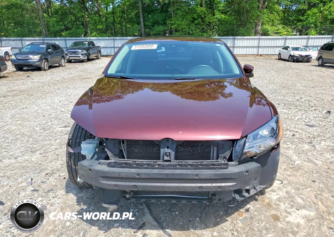 2013 Volkswagen Passat Sel VIN:1VWCP7A33DC006872 - 5