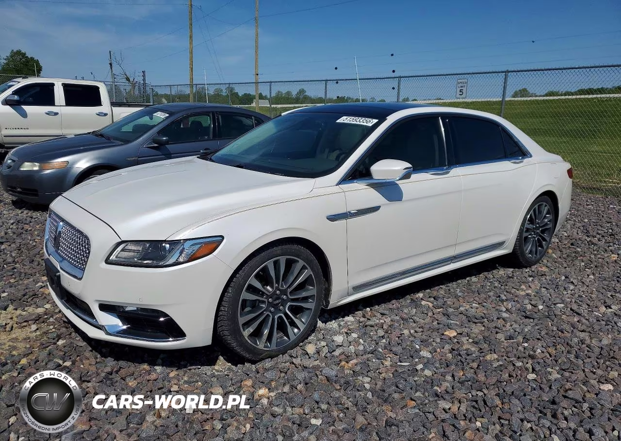2017 Lincoln Continental Select