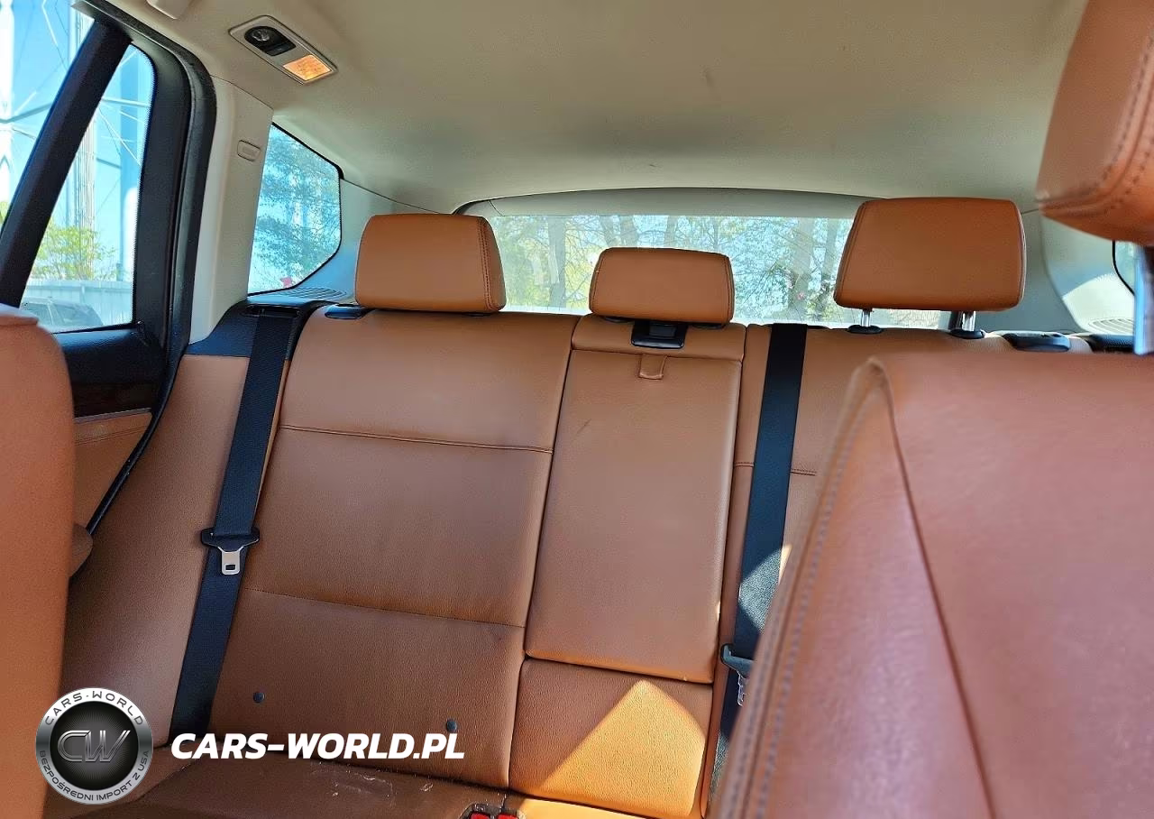 2017 BMW X3 xDrive28I VIN:5UXWX9C34H0W67213 - 10