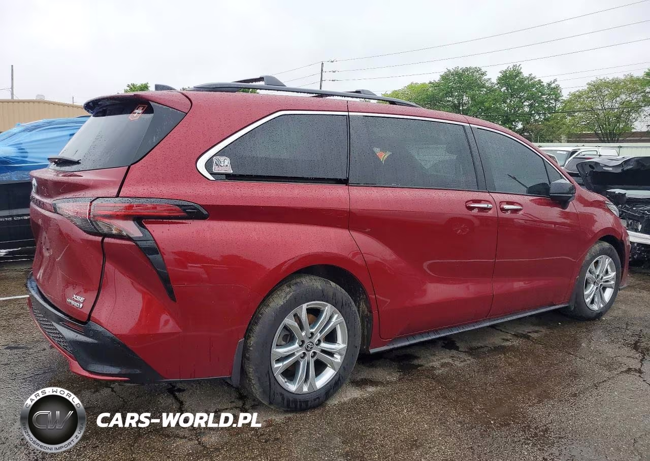 2022 Toyota Sienna Xse VIN:5TDXSKFC9NS056156 - 3