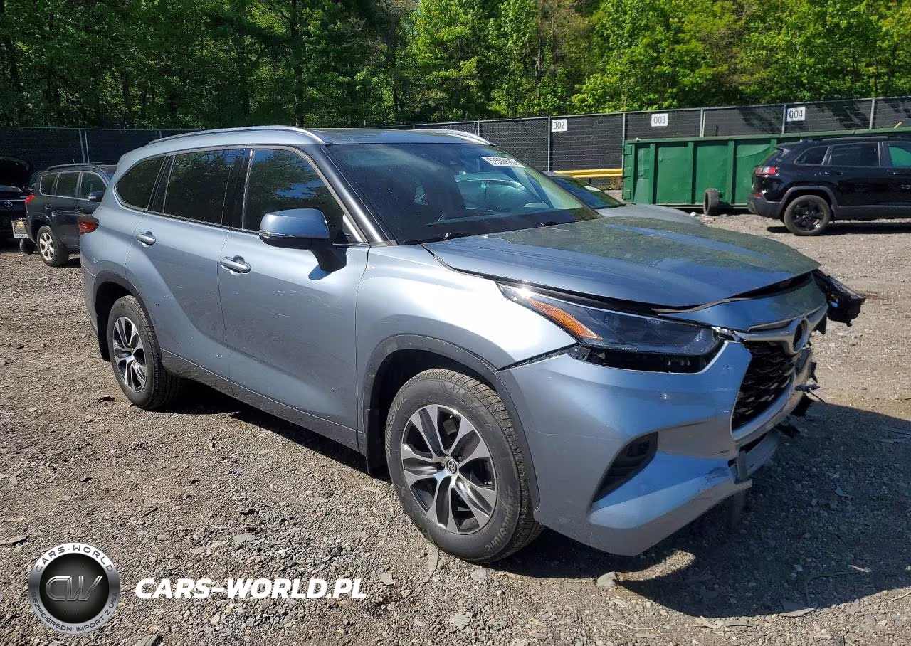 2021 Toyota Highlander Xle VIN:5TDHZRBH2MS070781 - 4