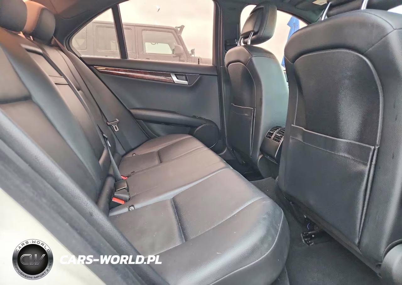 2012 Mercedes-Benz C 250 VIN:WDDGF4HB8CR203010 - 10