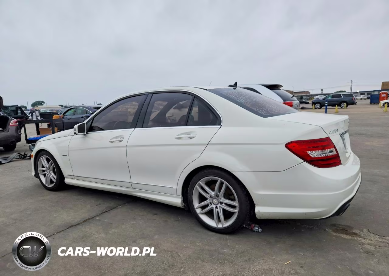 2012 Mercedes-Benz C 250 VIN:WDDGF4HB8CR203010 - 2