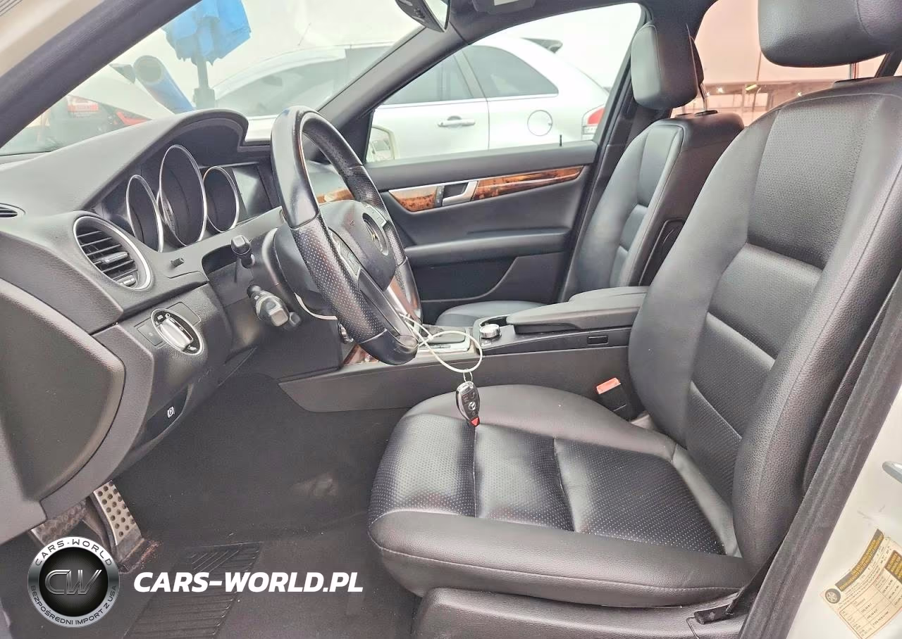 2012 Mercedes-Benz C 250 VIN:WDDGF4HB8CR203010 - 7