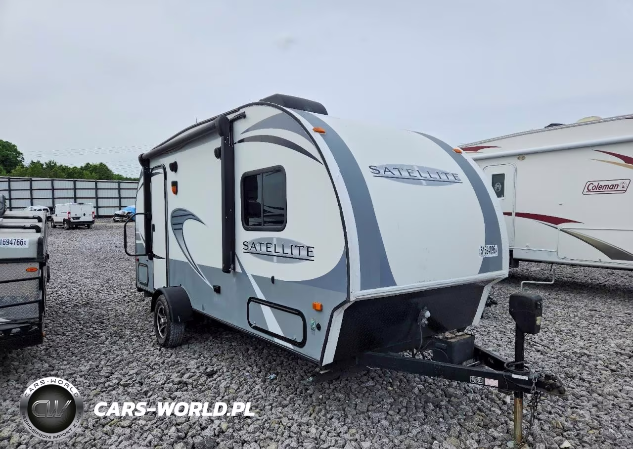 2017 Starcraft Satellite Camper