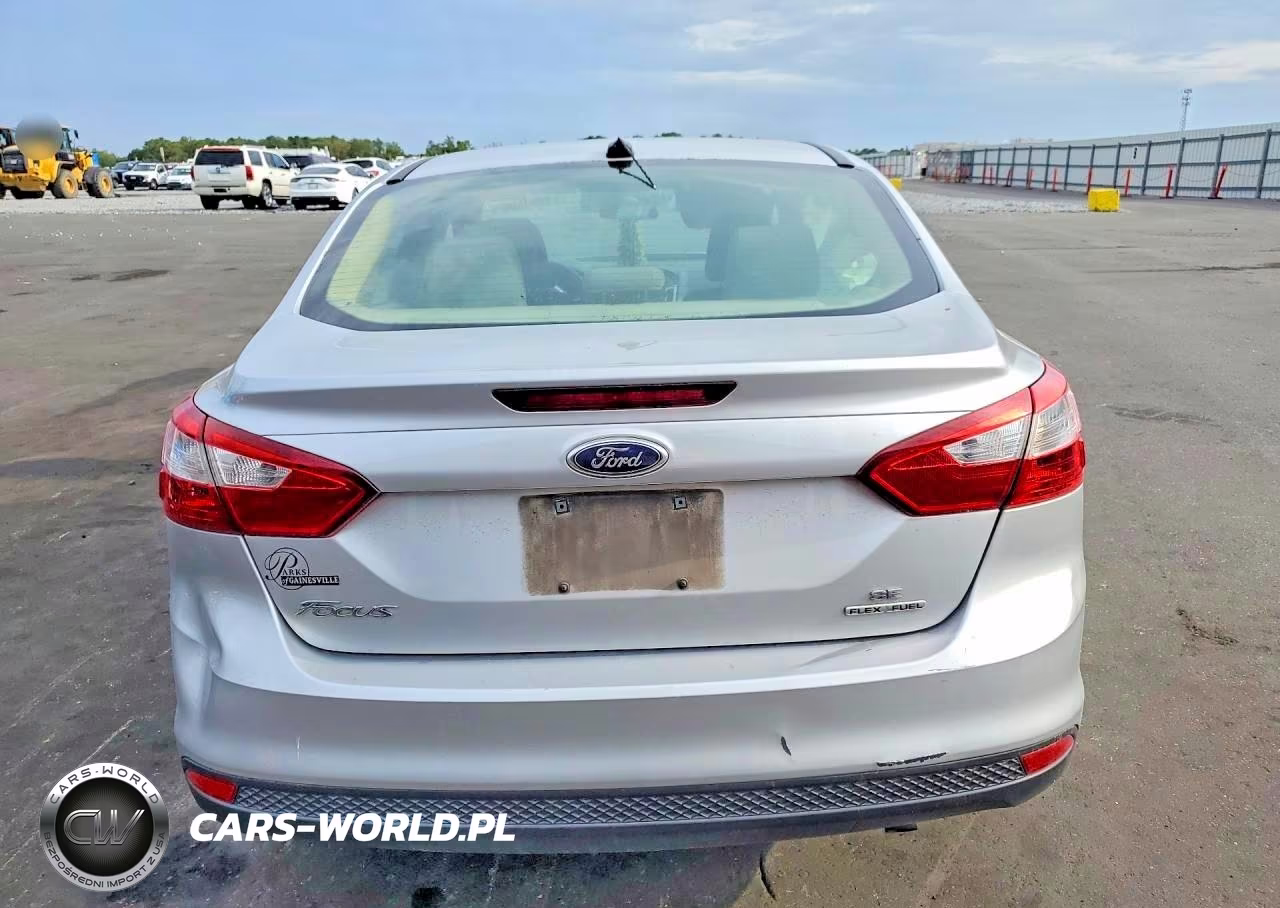 2014 Ford Focus Se VIN:1FADP3F21EL417209 - 6