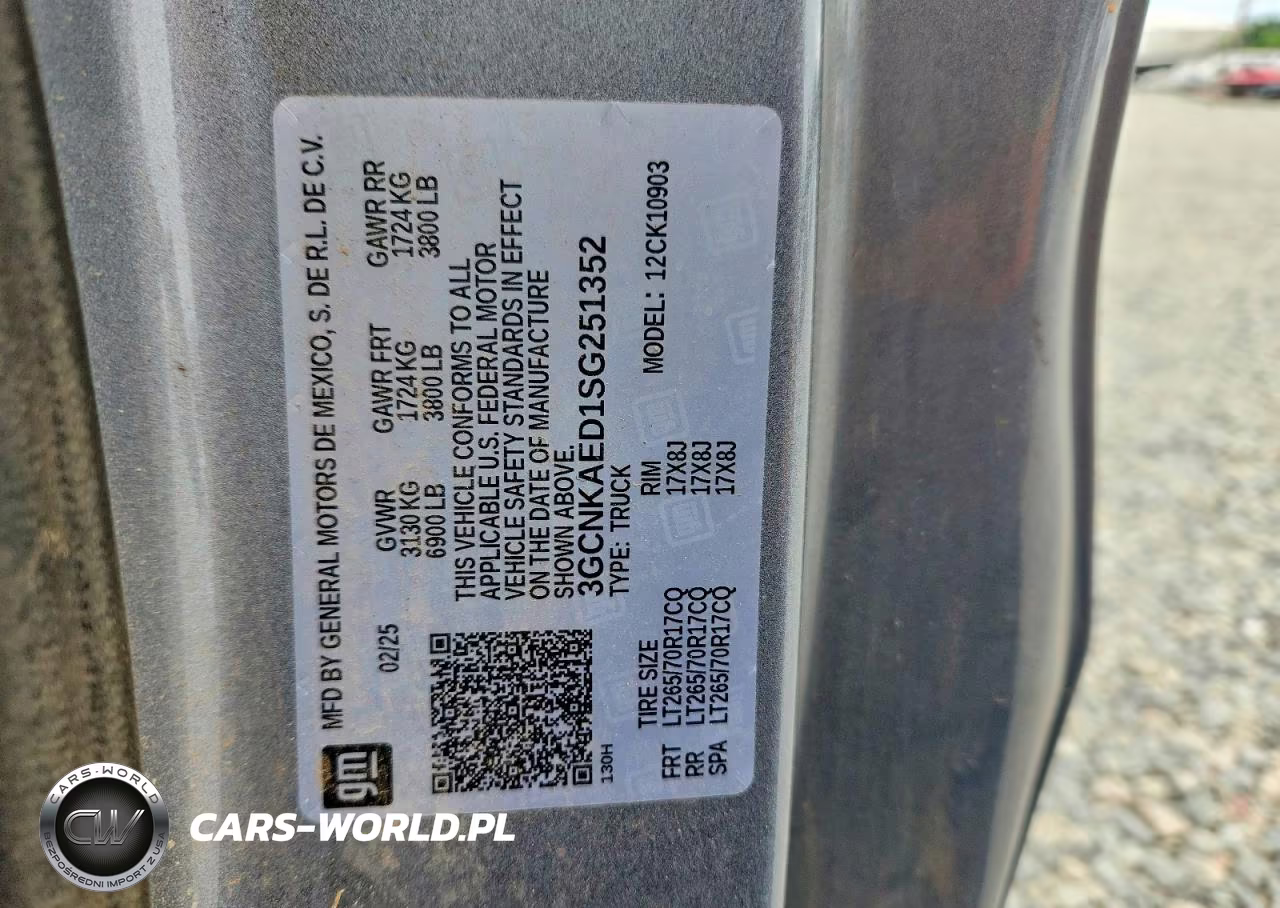 2025 Chevrolet Silverado K1500 VIN:3GCNKAED1SG251352 - 12