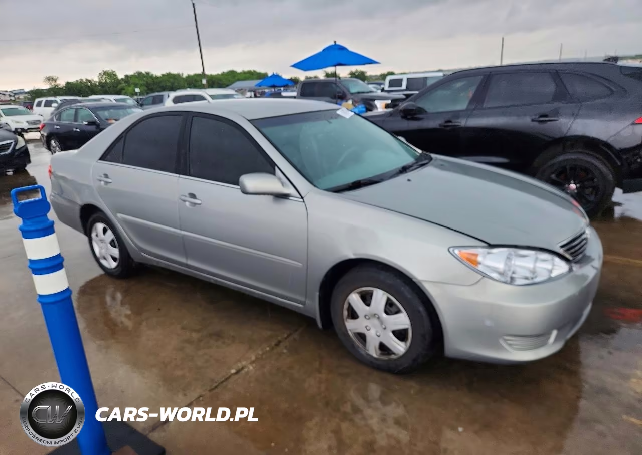 2006 Toyota Camry Le VIN:4T1BE32K56U709272 - 4