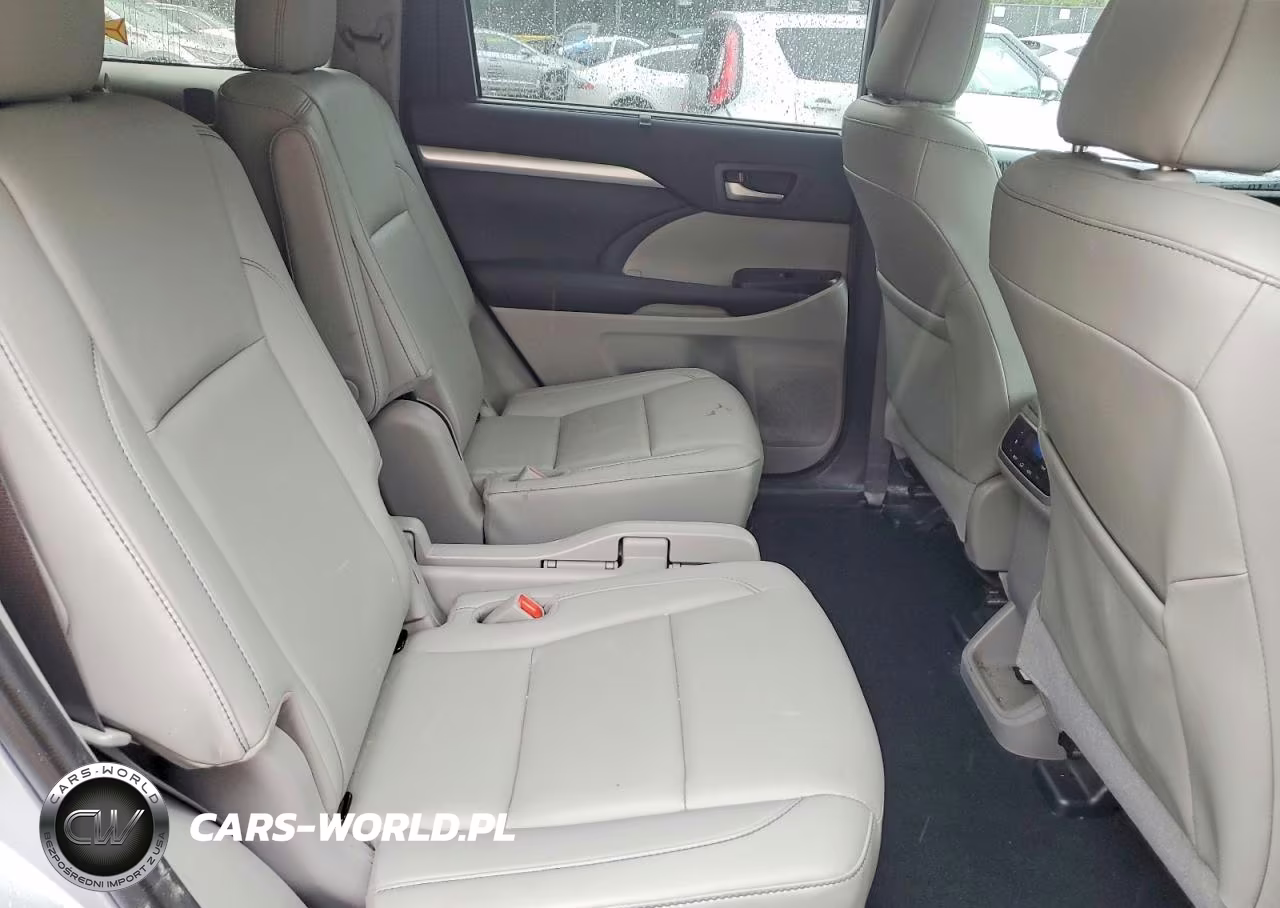 2019 Toyota Highlander Xle VIN:5TDJZRFH5KS568238 - 11