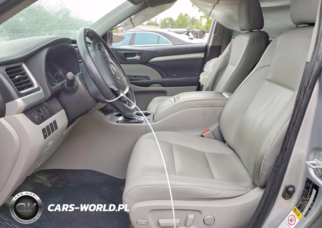 2019 Toyota Highlander Xle VIN:5TDJZRFH5KS568238 - 7