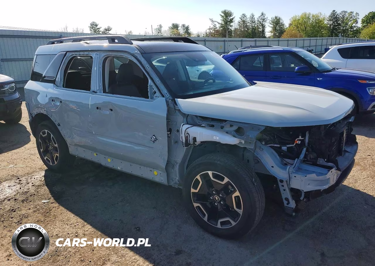 2023 Ford Bronco Sport Outer Banks VIN:3FMCR9C66PRE25560 - 4