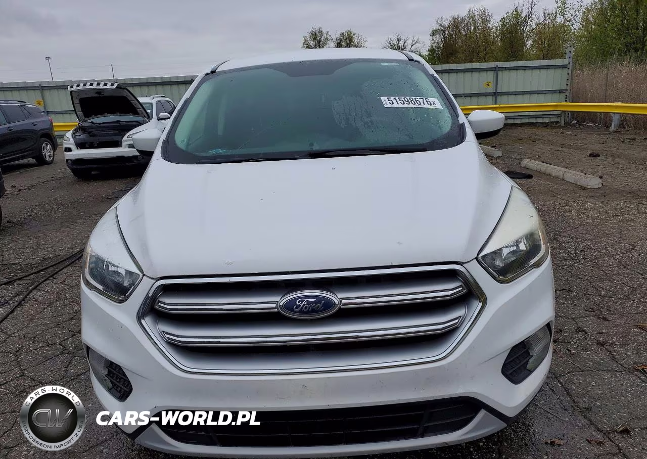 2017 Ford Escape Se VIN:1FMCU0GD9HUC63386 - 5