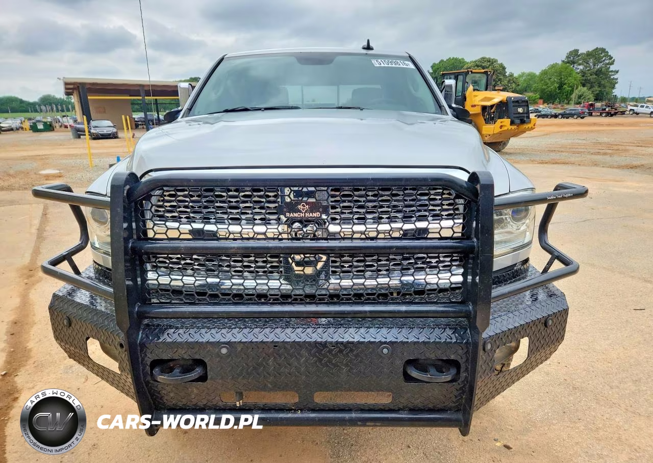 2017 Ram 2500 Laramie VIN:3C6UR5FL7HG620607 - 5