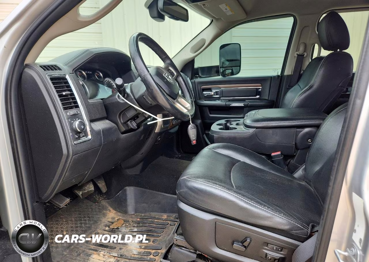 2017 Ram 2500 Laramie VIN:3C6UR5FL7HG620607 - 7