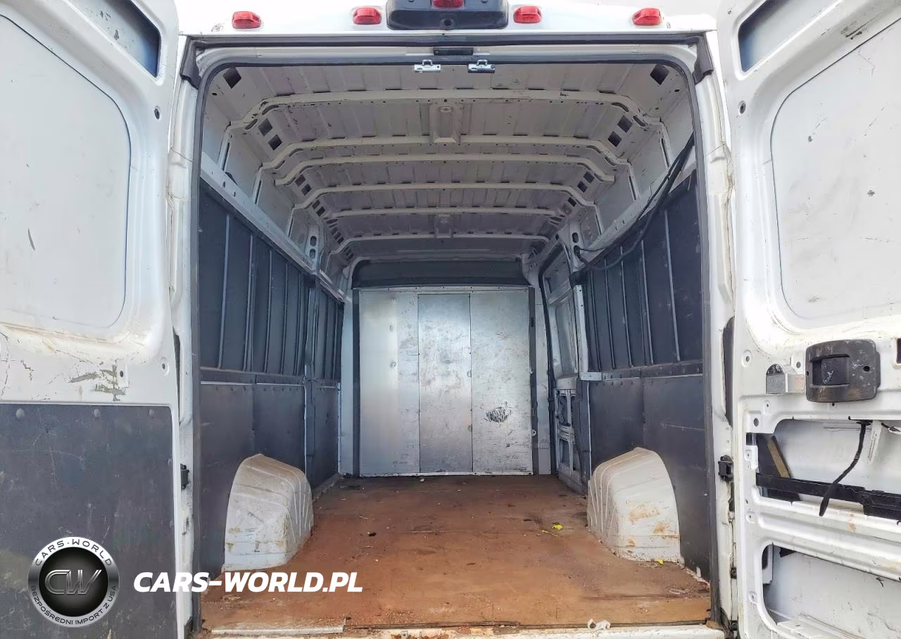 2019 Ram Promaster 3500 Delivery Van VIN:3C6URVJG8KE565159 - 10