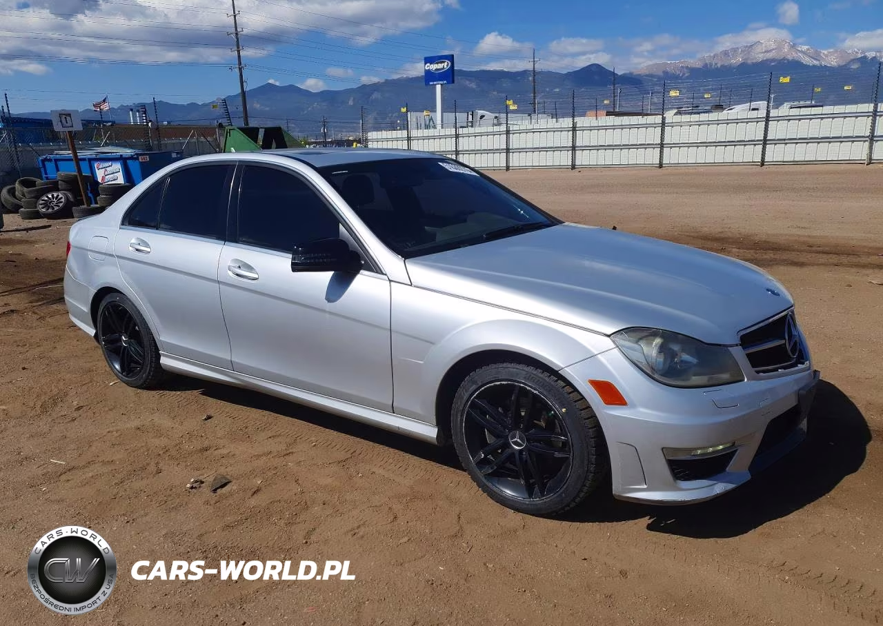 2012 Mercedes-Benz C 250 VIN:WDDGF4HB3CR227425 - 4