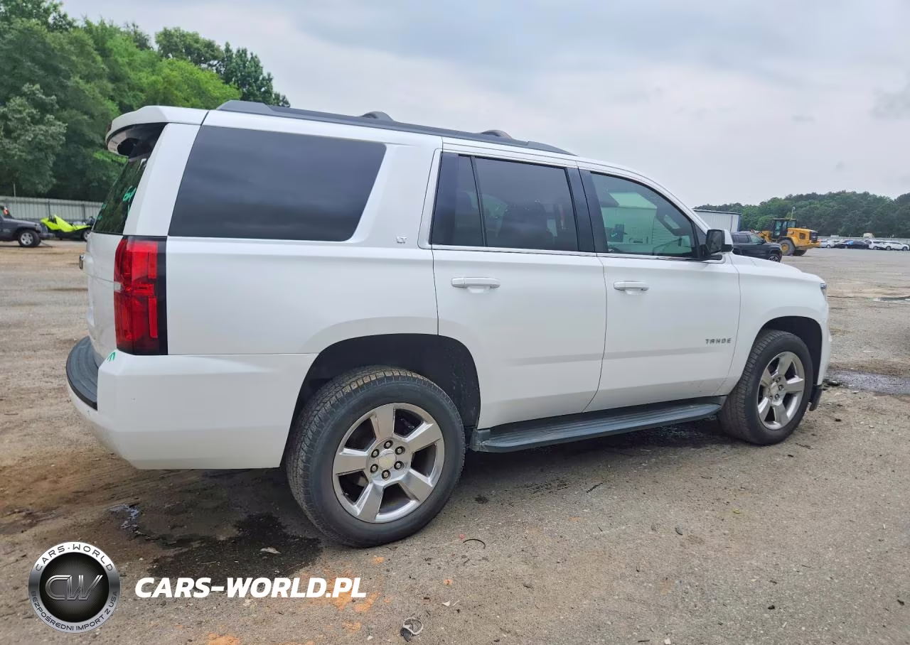 2017 Chevrolet Tahoe C1500 Lt VIN:1GNSCBKC2HR182575 - 3