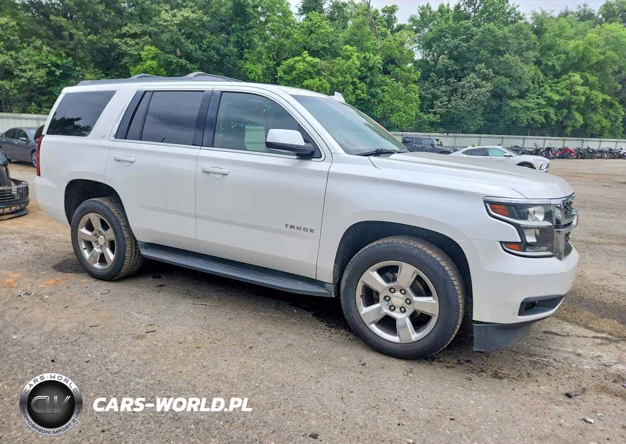 2017 Chevrolet Tahoe C1500 Lt VIN:1GNSCBKC2HR182575 - 4