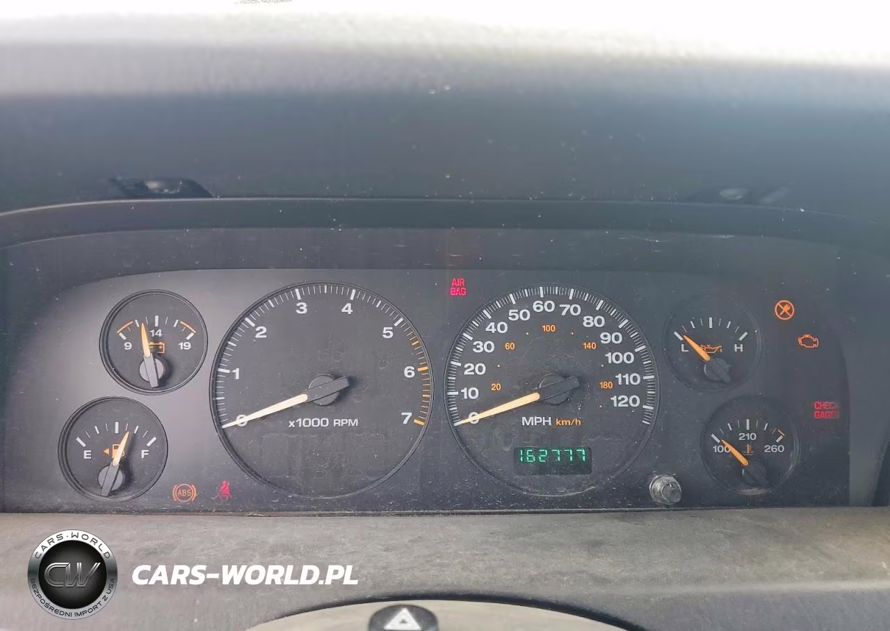 2004 Jeep Grand Cherokee Laredo VIN:1J4GW48S04C370485 - 9
