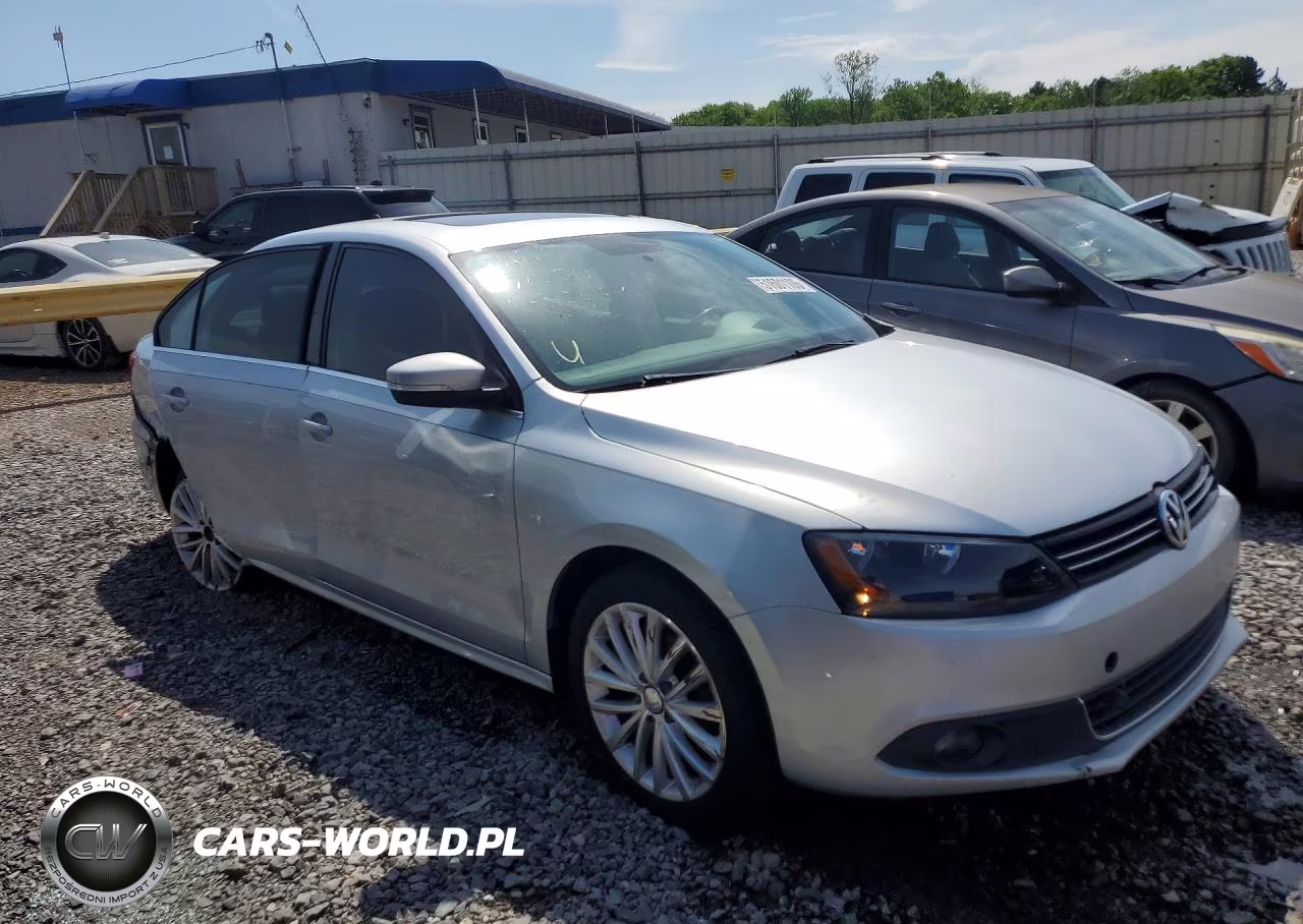 2011 Volkswagen Jetta Sel VIN:3VWLX7AJ4BM334411 - 4