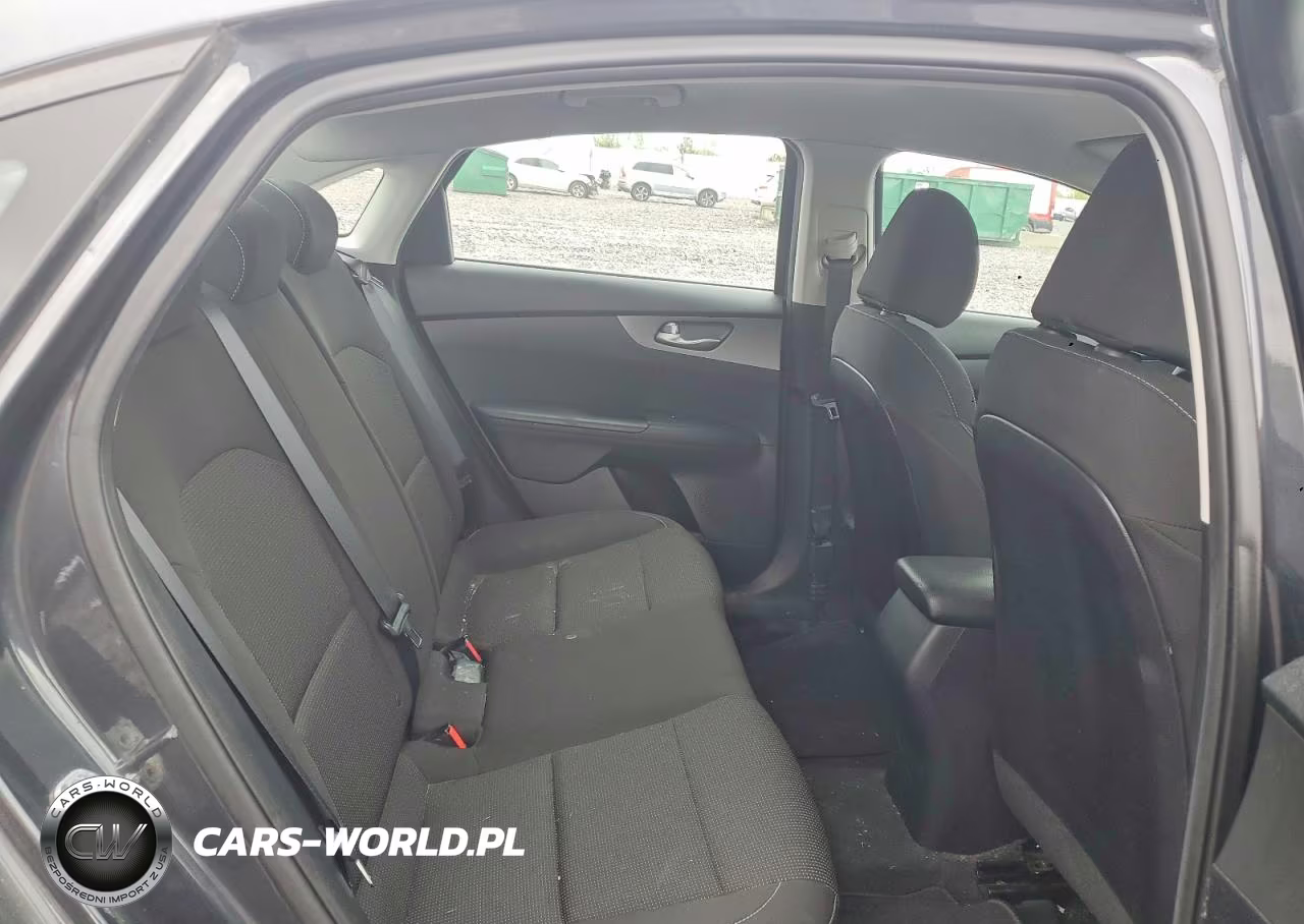 2020 Kia Forte Lxs VIN:3KPF24ADXLE158645 - 10