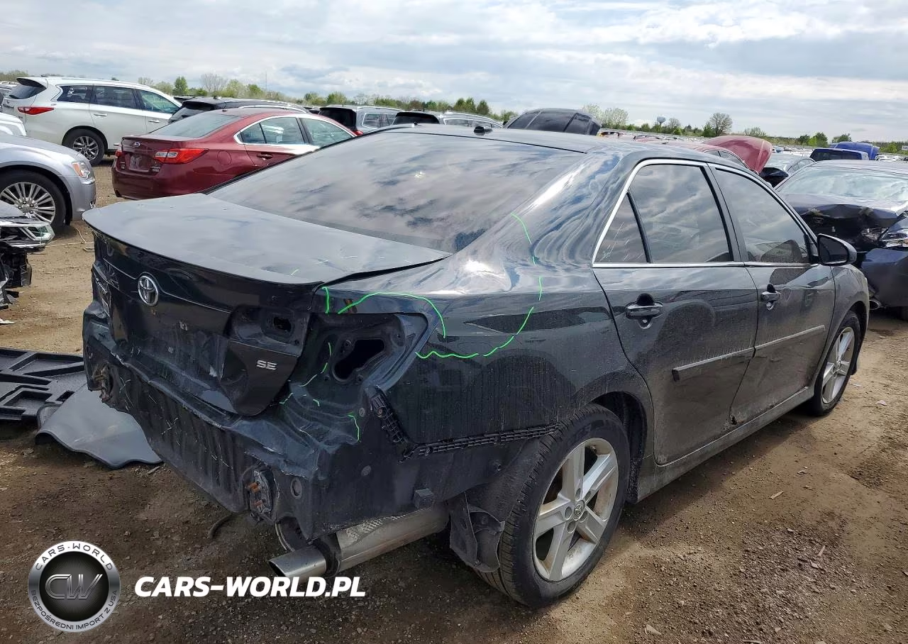 2014 Toyota Camry Se VIN:4T1BF1FK6EU370080 - 3
