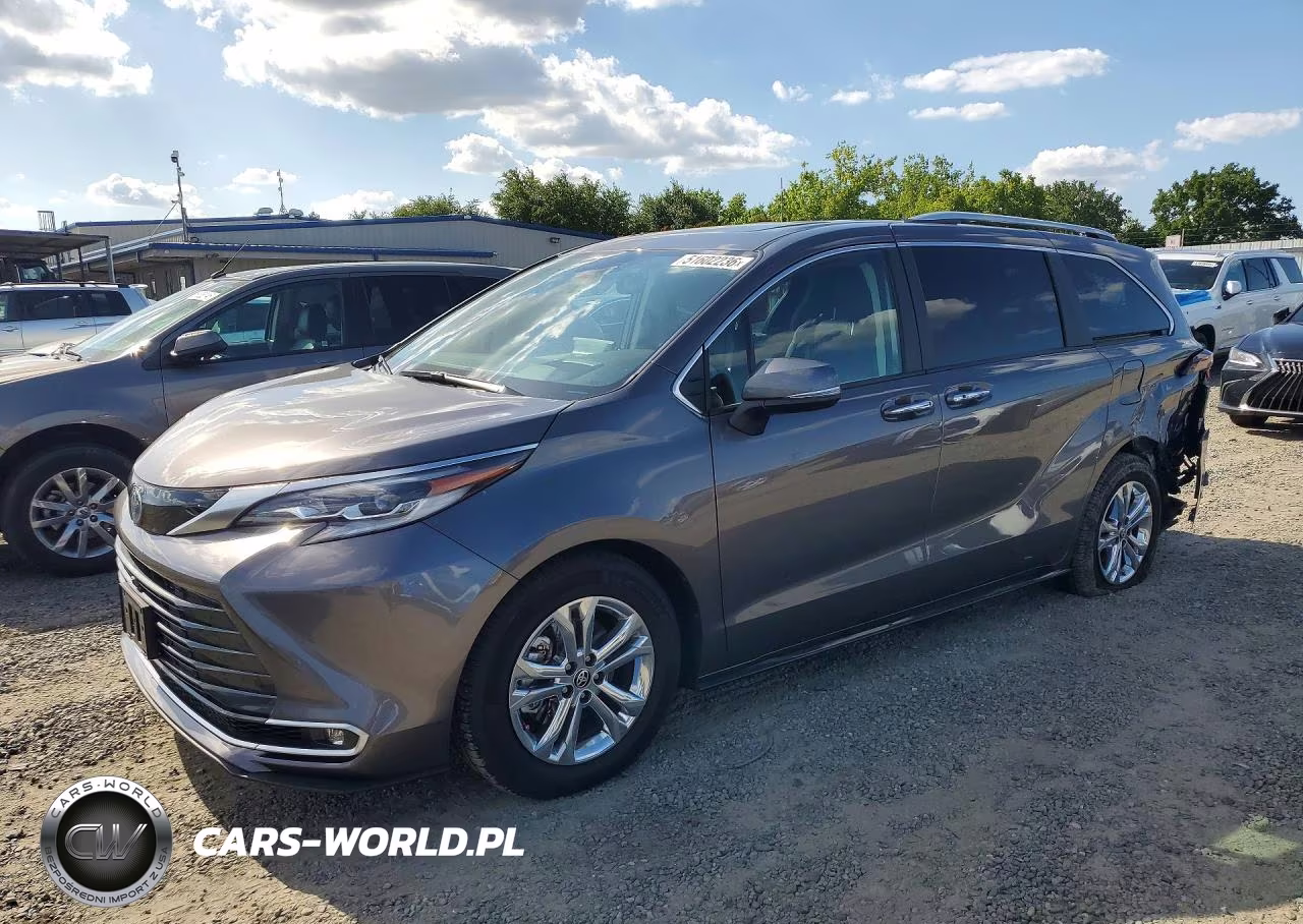 2023 Toyota Sienna Platinum 7-Passenger