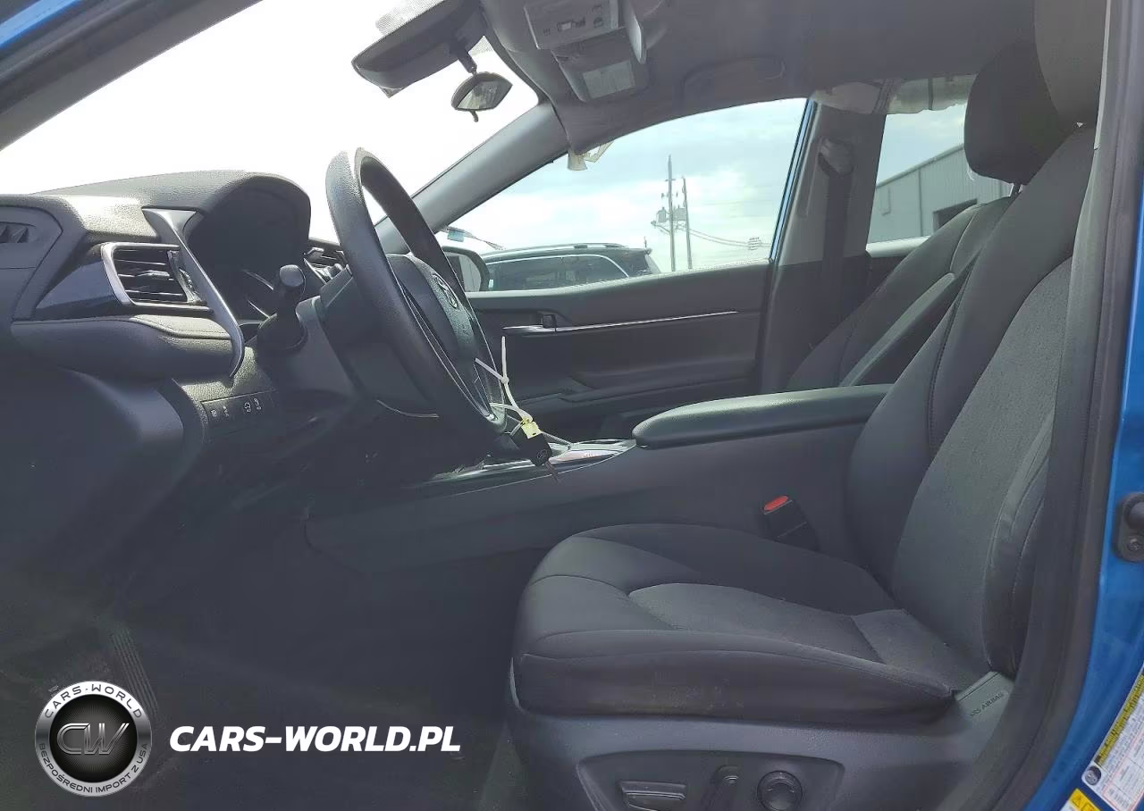 2019 Toyota Camry Le VIN:4T1B11HK9KU219970 - 7