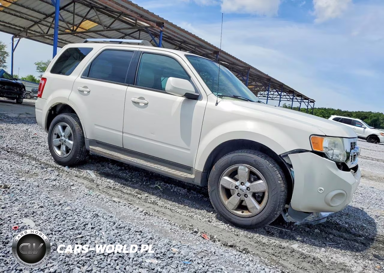 2011 Ford Escape Limited VIN:1FMCU0E74BKB21852 - 4