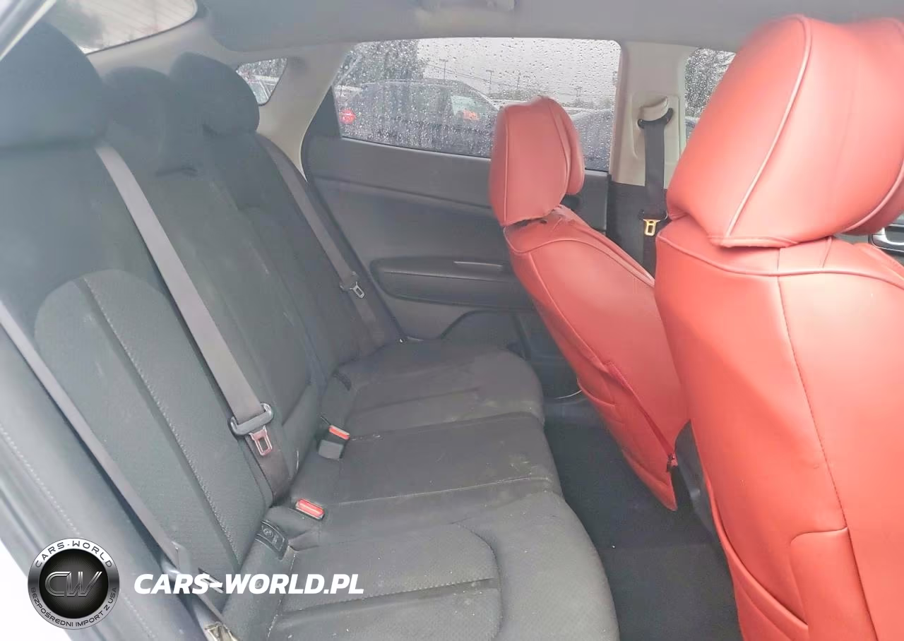2018 Kia Optima Lx VIN:KNAGT4L34J5205891 - 10