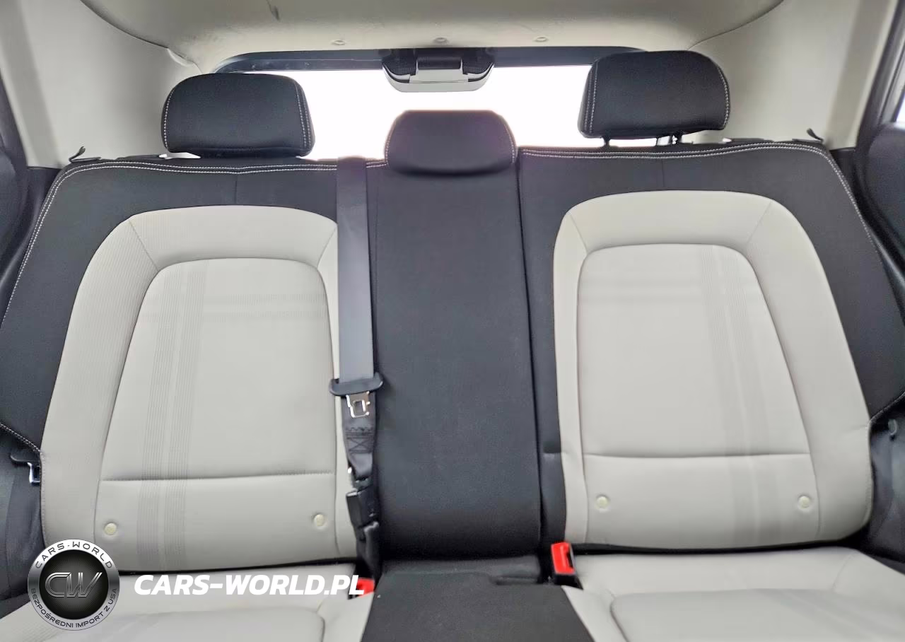 2020 Hyundai Venue Sel VIN:KMHRC8A33LU029152 - 10