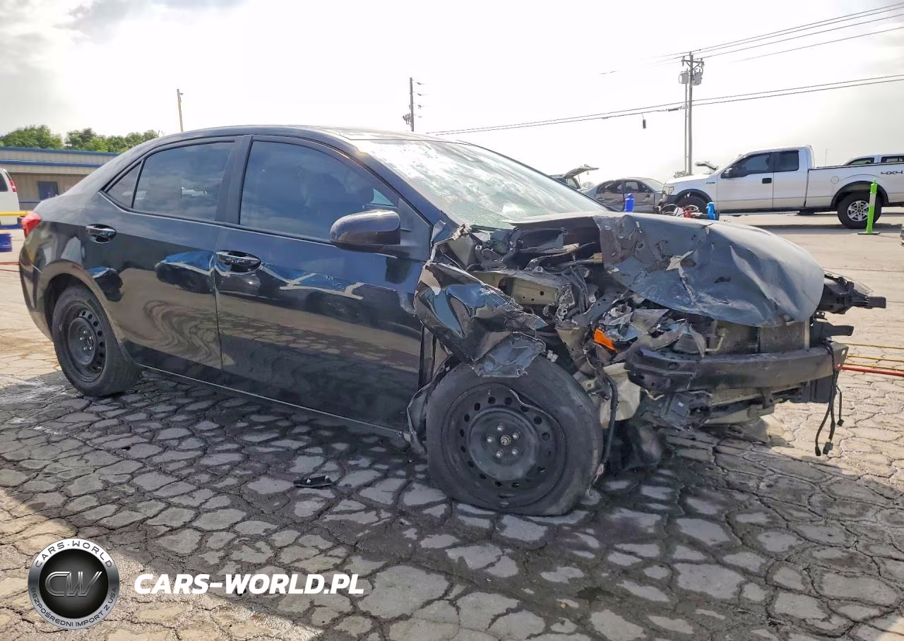 2018 Toyota Corolla Le VIN:2T1BURHE6JC060907 - 4