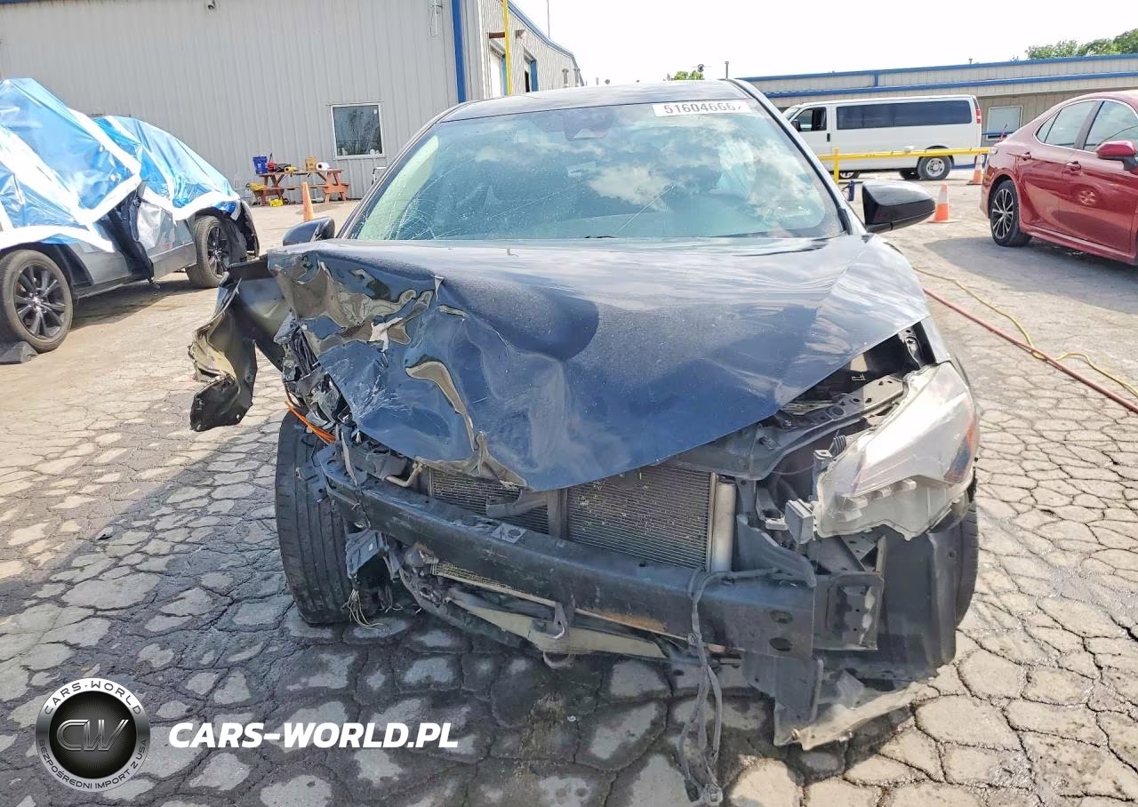 2018 Toyota Corolla Le VIN:2T1BURHE6JC060907 - 5