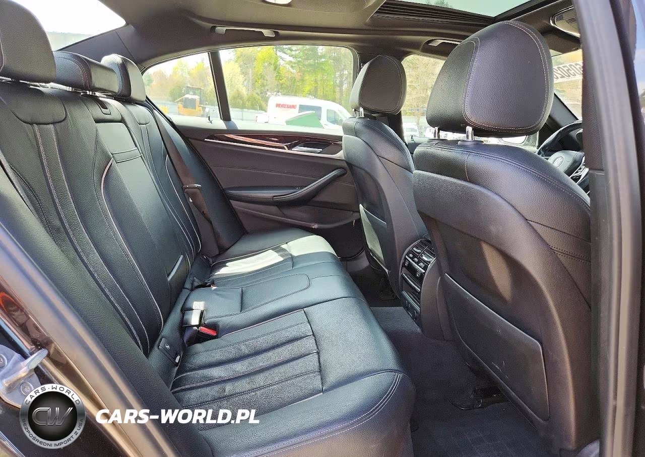 2017 BMW 530 Xi VIN:WBAJA7C32HWA70446 - 10