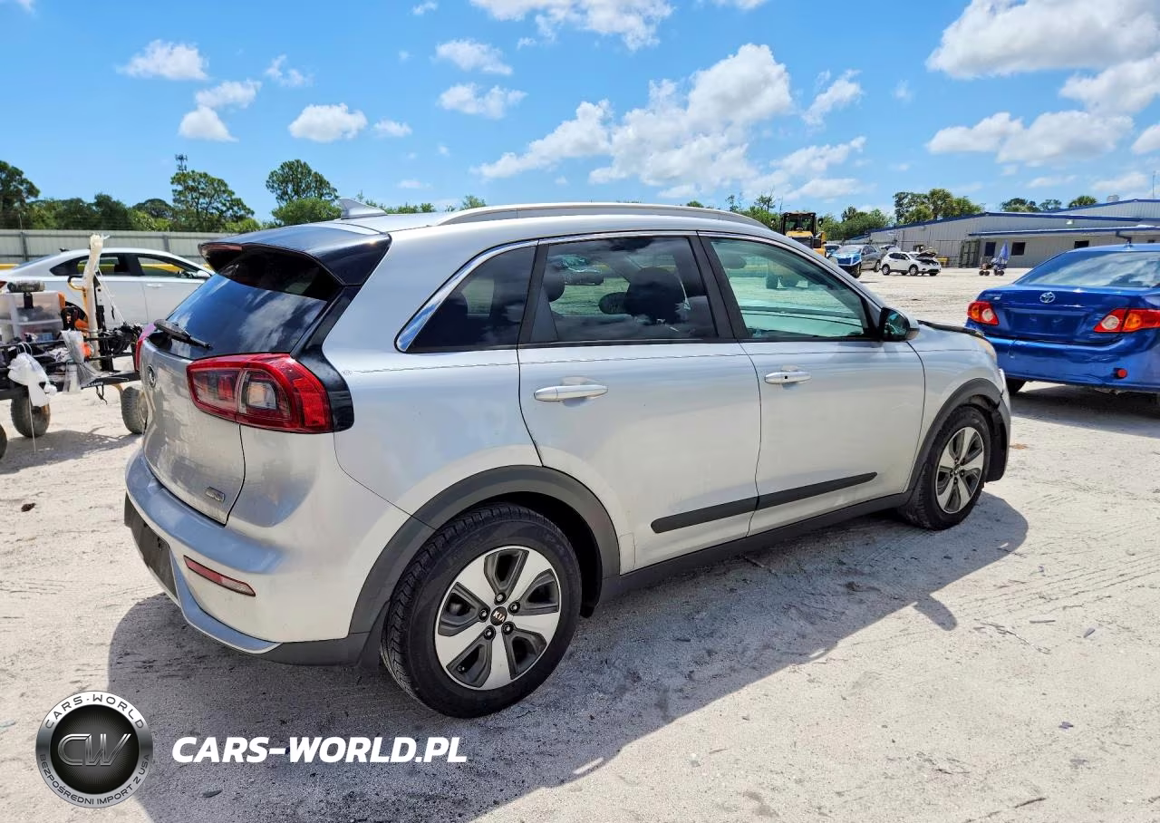 2018 Kia Niro Lx VIN:KNDCB3LC9J5108037 - 3