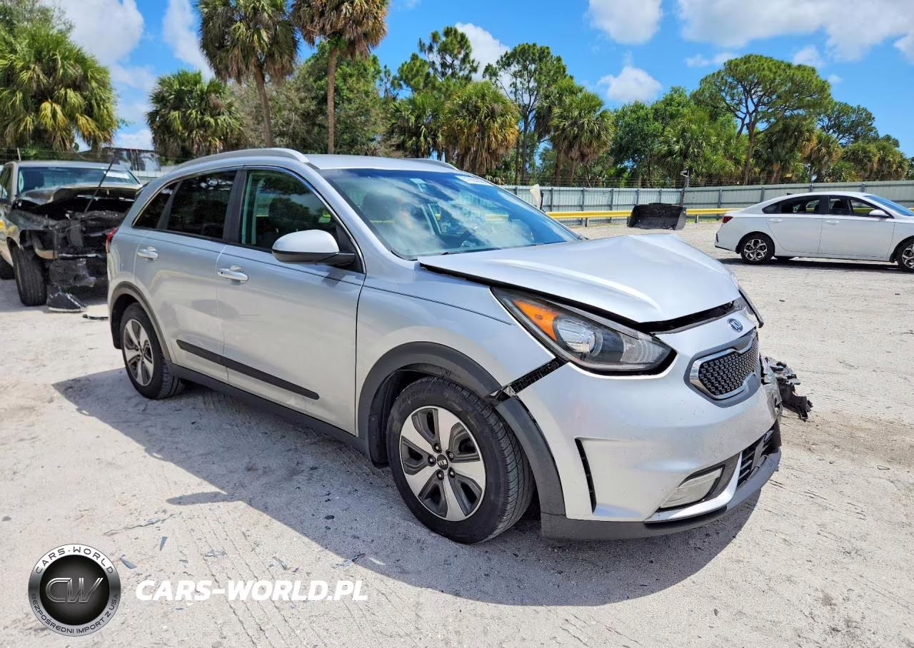 2018 Kia Niro Lx VIN:KNDCB3LC9J5108037 - 4