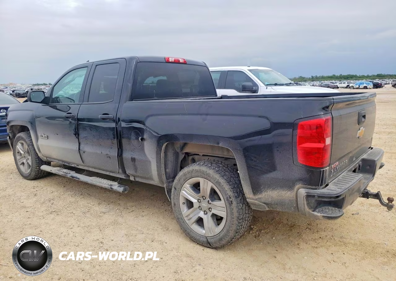2018 Chevrolet Silverado C1500 Custom VIN:1GCRCPEC3JZ270427 - 2