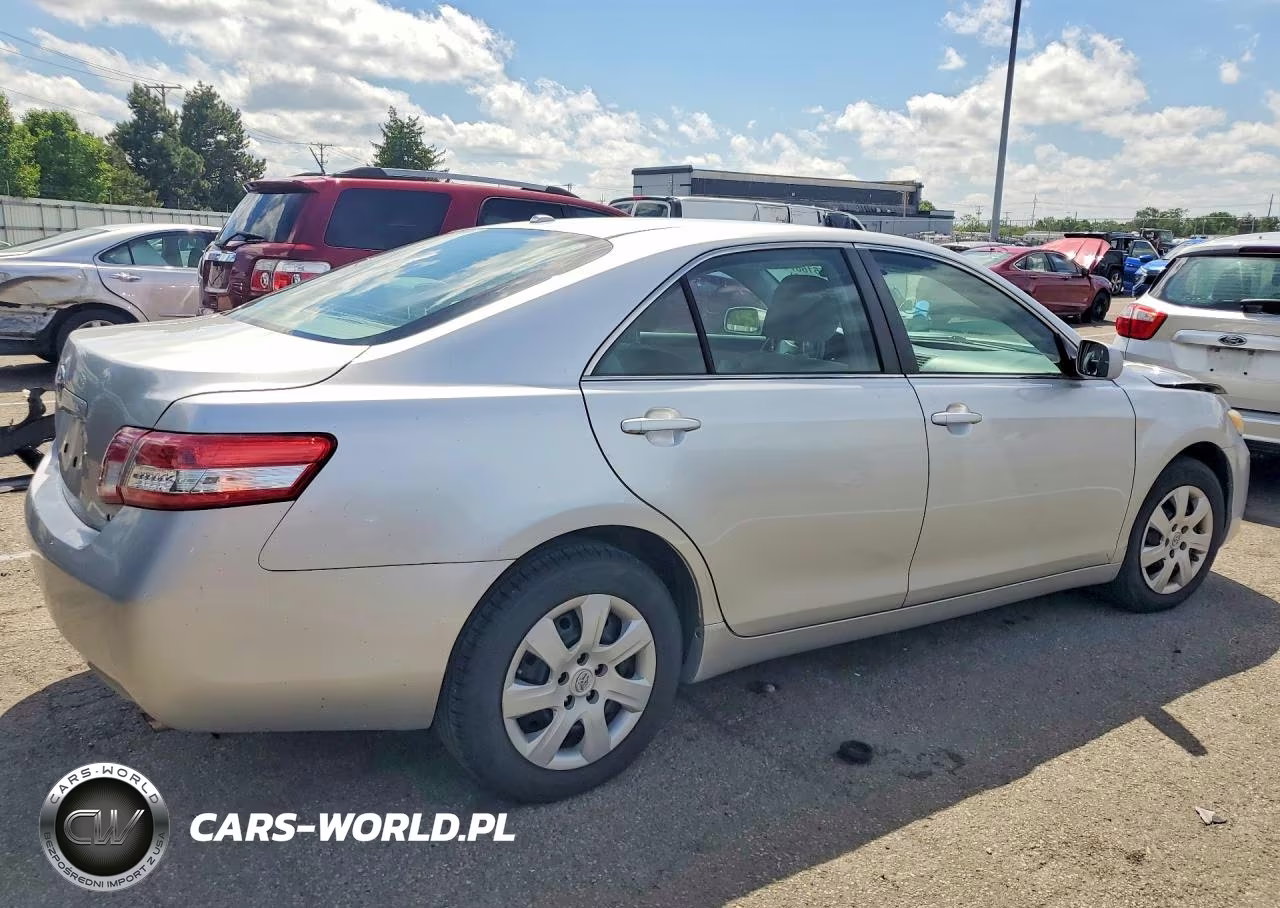 2010 Toyota Camry Le VIN:4T1BF3EK5AU052538 - 3